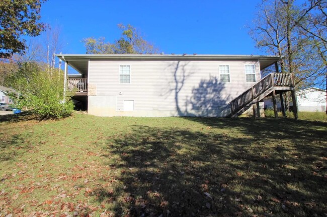 Building Photo - 1014 Homestead Rd