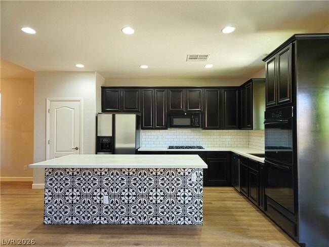 Building Photo - 10070 White Mulberry Dr