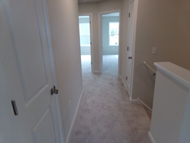 Building Photo - 3 bedroom, 2.5 Bathroom Townhouse in Gray's Pointe Neighborhood