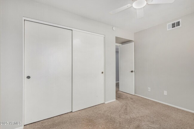 Building Photo - 1845 S Beverly