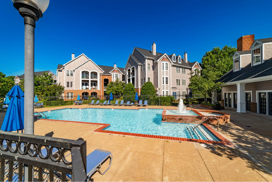 Building Photo - 20447 Chesapeake Sq