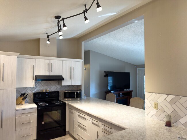 Building Photo - 13239 E 49th Dr