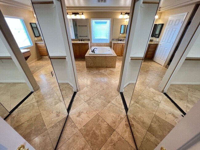 Building Photo - **COMING SOON** UPGRADED 5BD/3.5BA SUMMERLIN HOME W/ POOL!