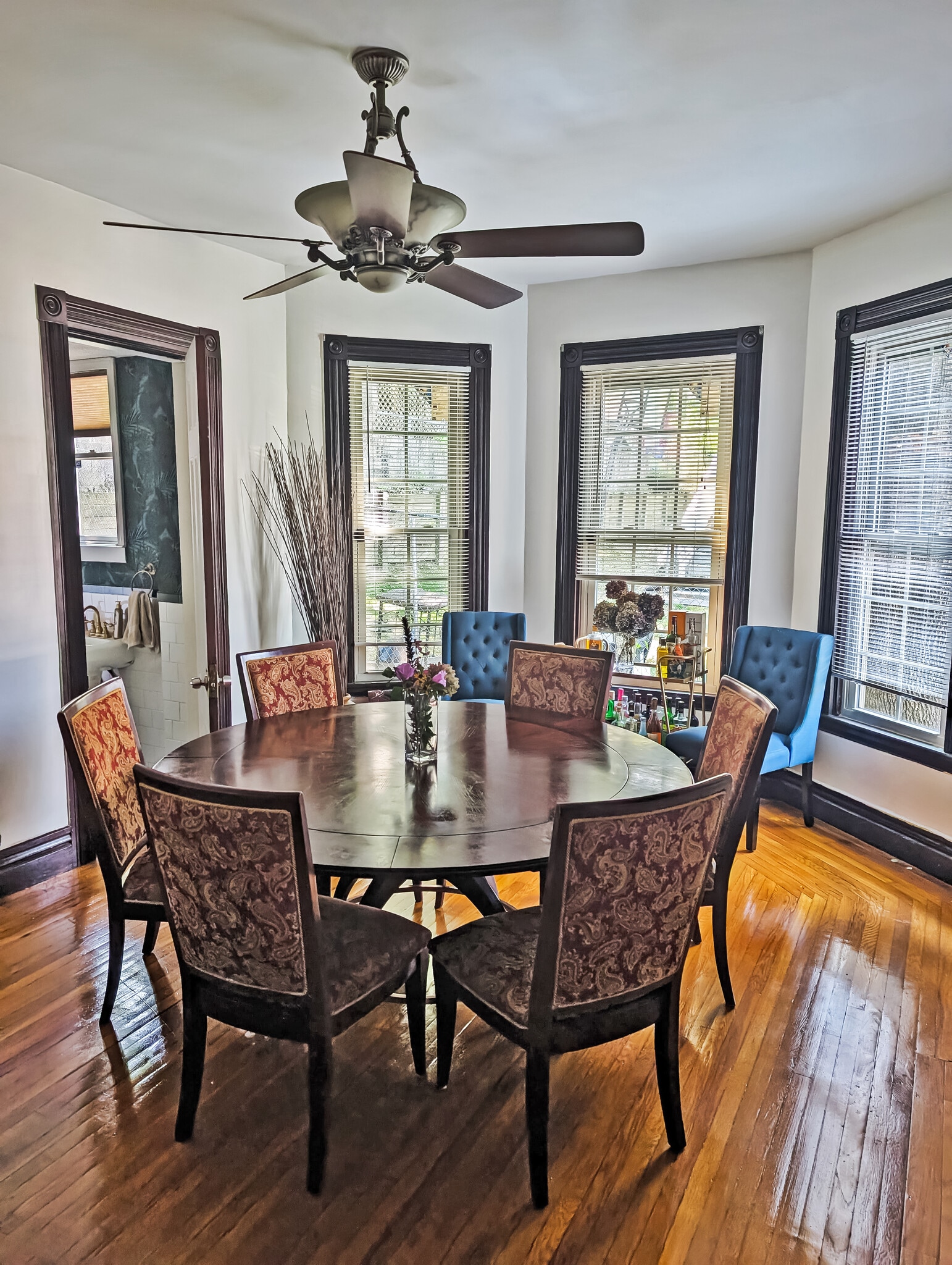 Building Photo - 15 Rosseter St