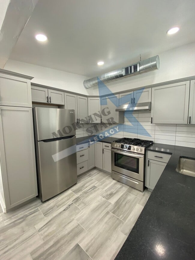 Building Photo - Fully Remodeled 3 bd home