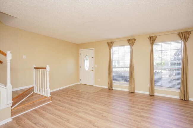 Building Photo - 2808 Grants Lake Blvd