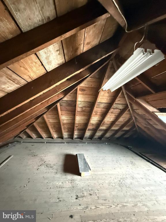 Building Photo - 295 E Main St