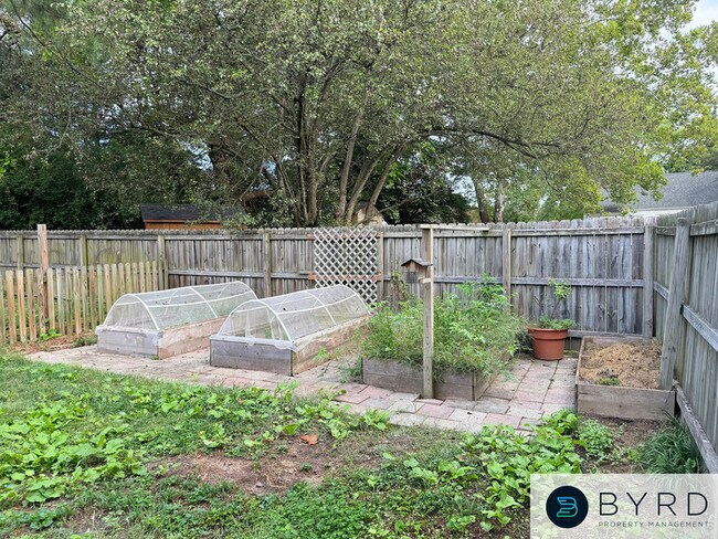 Building Photo - 112 Monath Rd