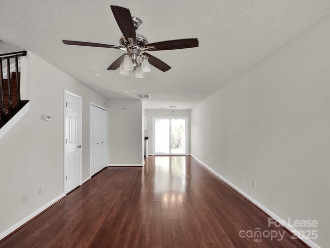 Building Photo - 13684 Meade Glen Ct