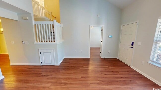 Building Photo - 1000 Pembroke Ct