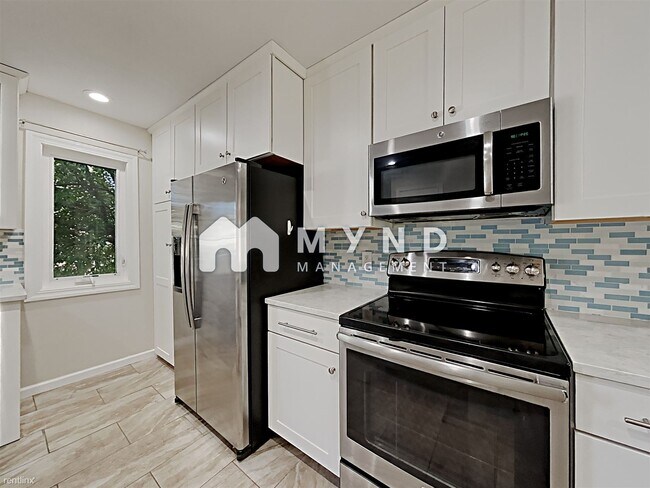 Building Photo - 2 br, 2.5 bath House - 8978 W Dartmouth Pl