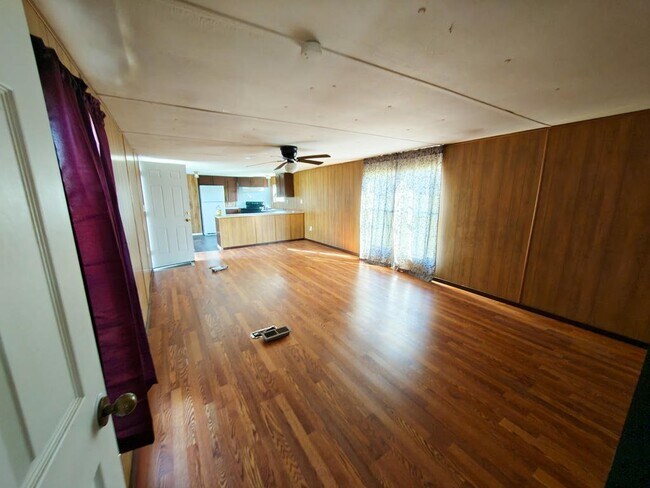 Building Photo - 133 Private Rd 3376G