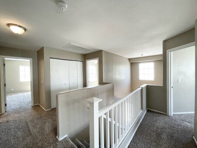 Building Photo - 2608 Commitment Ct