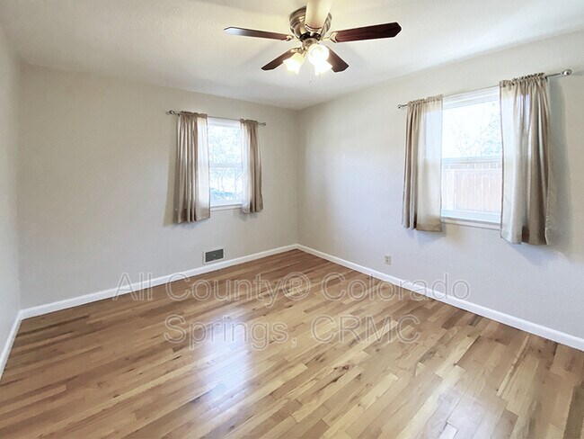 Building Photo - 407 N 31st St