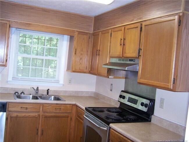 Building Photo - 7719 Temperance Dr
