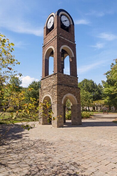 Building Photo - 132 Pennystone Cir