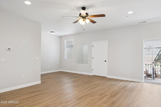 Building Photo - 2498 W Cripple Creek Dr