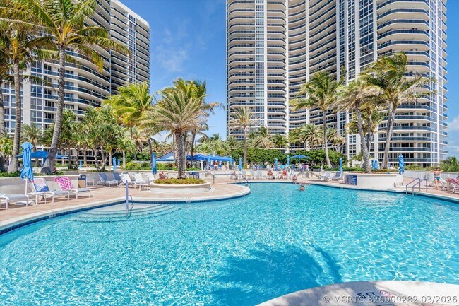 Building Photo - 3100 N Ocean Blvd