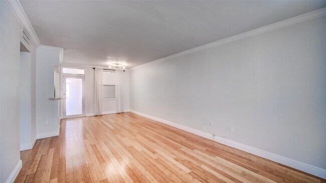 Building Photo - 1150 Euclid Ave