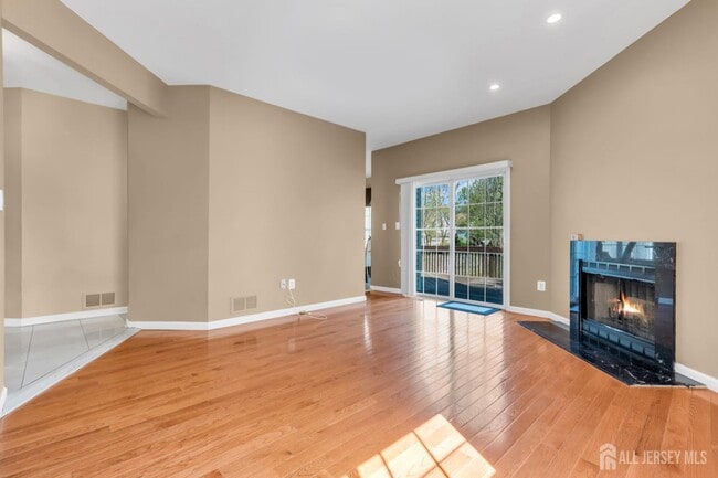 Building Photo - 1 Johnson St