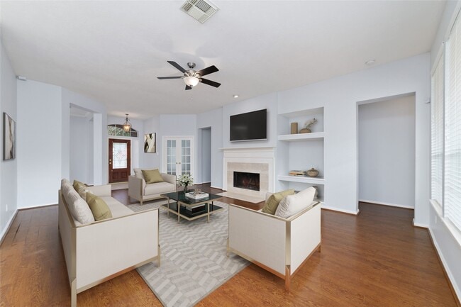 Building Photo - 12215 Salmon Creek