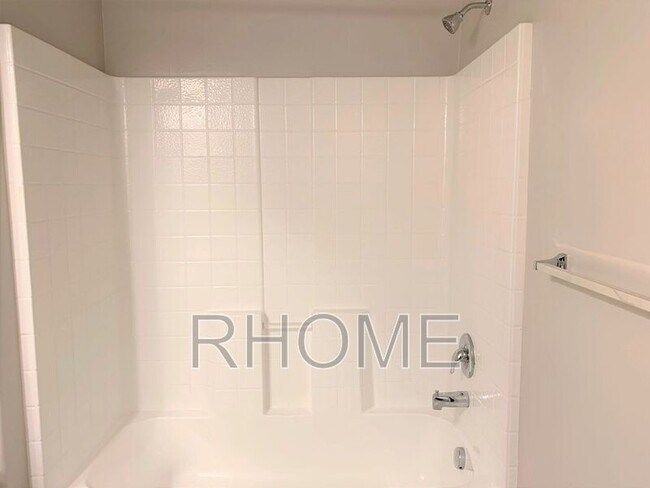 Building Photo - 14257 South Side Hill Ln