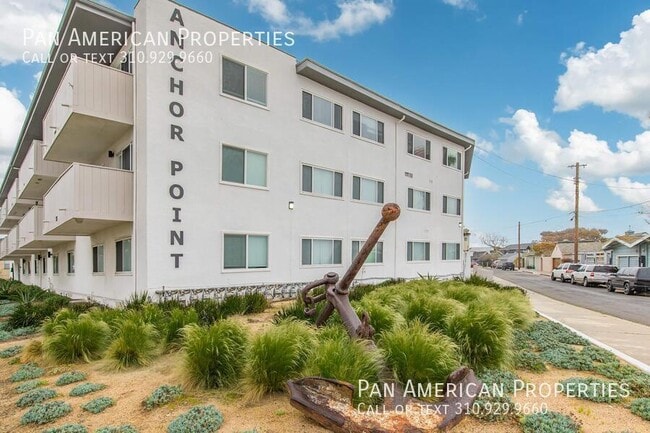 Building Photo - 4034 S Pacific Ave