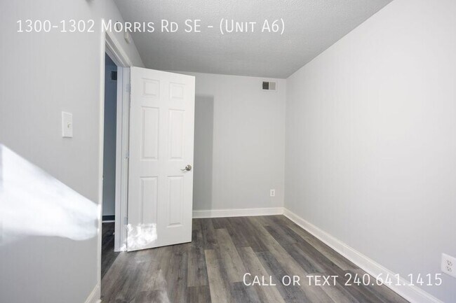 Building Photo - 1300-1302 Morris Rd SE-(Unit A6)