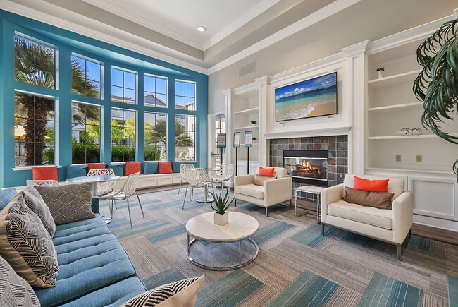 Building Photo - The Carlyle