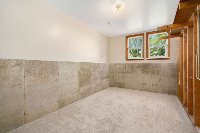 Building Photo - 1848 Marlborough Ct