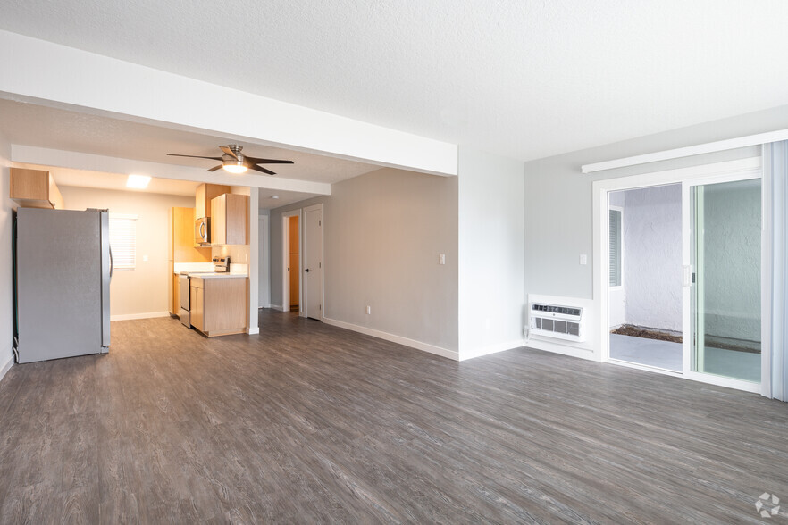 1 BR, 1 BA - 775SF - The Edward Apartments