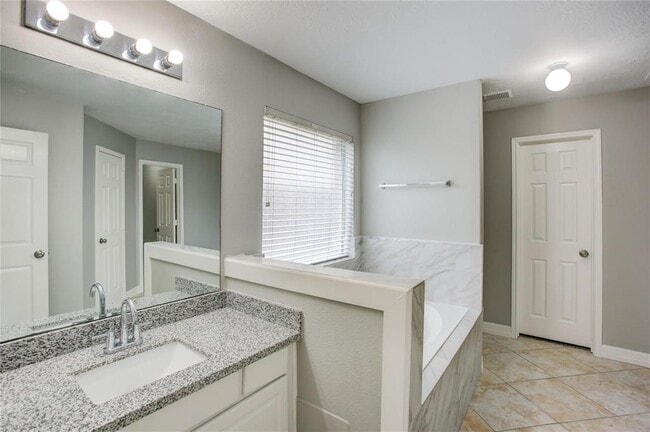 Building Photo - 2301 Wimberly Dr