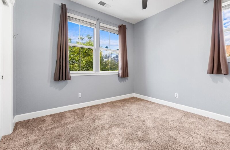 Building Photo - 2455 Prairie Ln