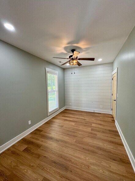 Second bedroom - 3838 County Road 222