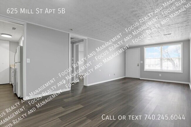 Building Photo - 625 Mill St