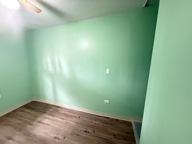 Building Photo - 2817 W Cullerton St