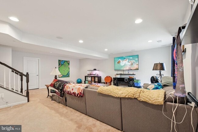 Building Photo - 5733 Allender Rd