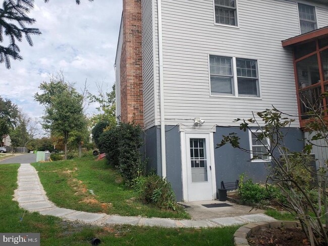 Building Photo - 9401 Weirich Rd