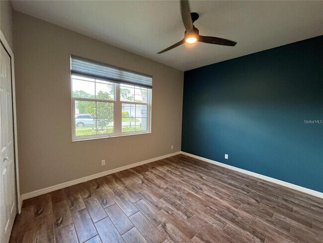 Building Photo - 12116 Goldenrod Ave