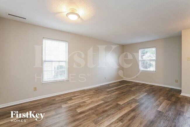 Building Photo - 9021 Southernwood Way