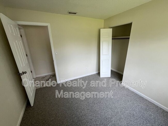 Building Photo - 4285 Solomon Dr