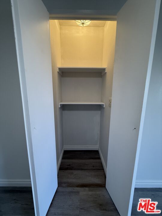 Building Photo - 14850 Hesby St