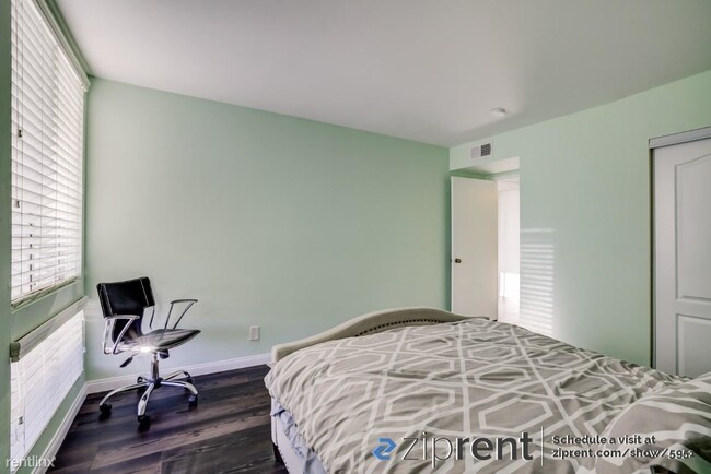 Building Photo - 2 br, 2 bath Condo - 9920 Jordan Ave, Chat...