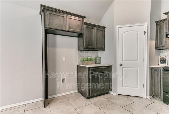 Building Photo - 15316 Hill Branch Rd