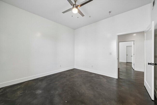 Building Photo - 501 Wesley Pl