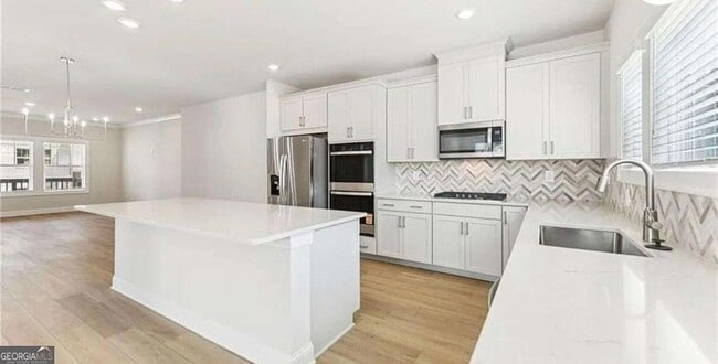 Building Photo - 403 Elise Wy