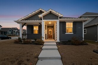 Building Photo - 2927 Brittlebush Dr