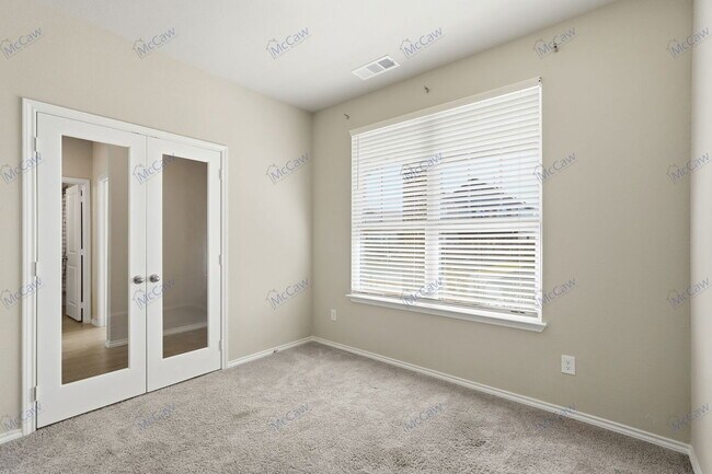 Building Photo - 7041 Helena Hl