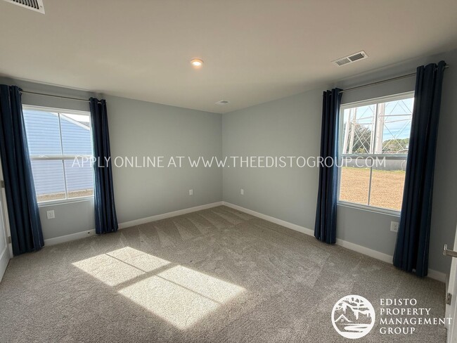 Building Photo - Brand-New 2 Bedroom, 2 Bath Home in Amenity-Rich HOA Community