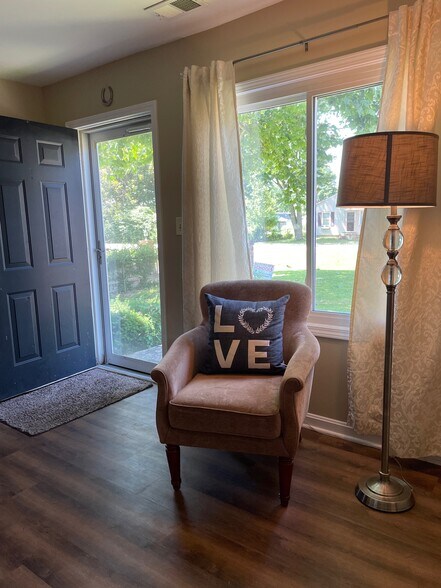 Building Photo - 1817 Washington Blvd